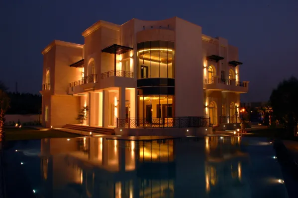 EMIRATES HILLS P100 - Project Image