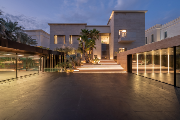 EMIRATES HILLS E128 - Project Image